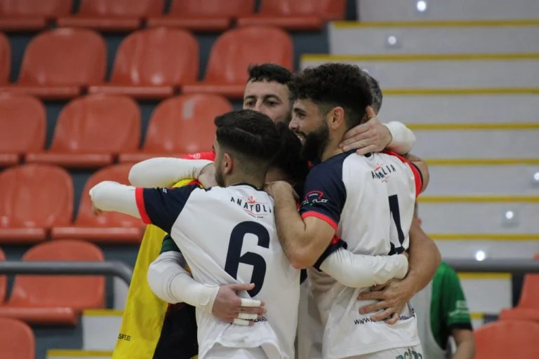 El liderato, en juego ante la visita de ADYO