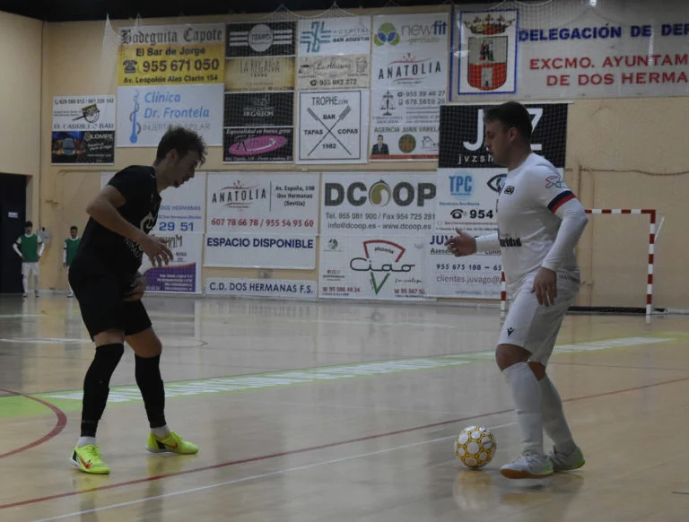 Polémica derrota ante uno de los gallitos de la categoría