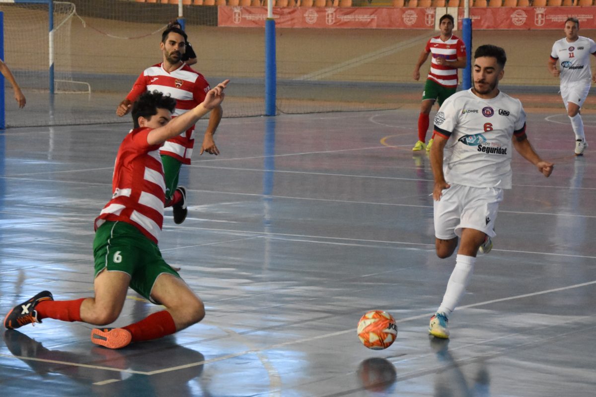 Pivo, en un encuentro ante SIMA GRANADA