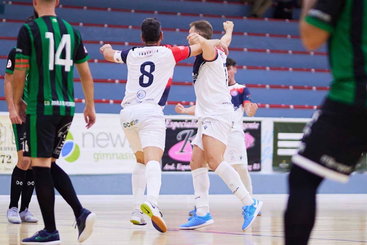 cronica-nazareno-dos-hermanas-forjaroda